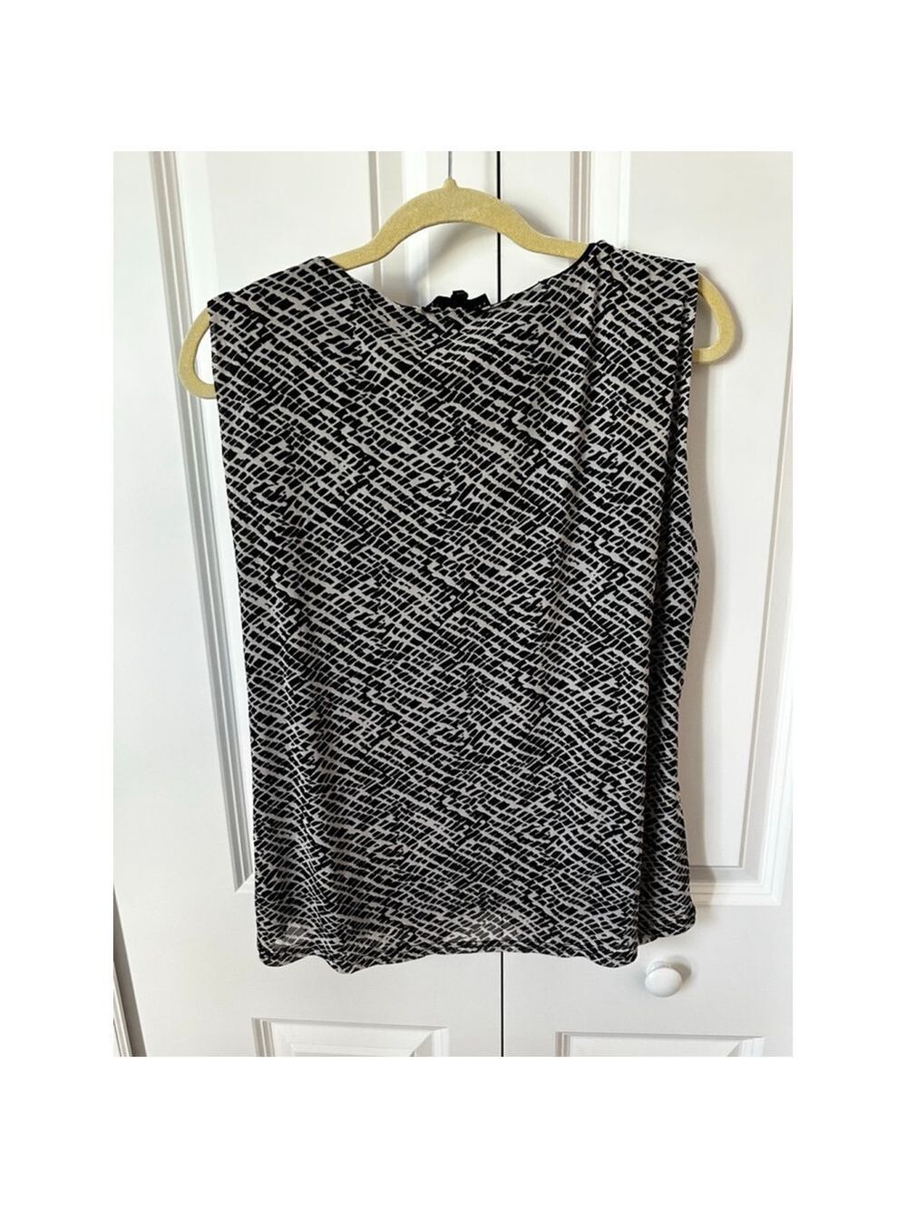 JANE + DELANCEY XL Black and White Patterned Tank Top - Picture 2 of 5